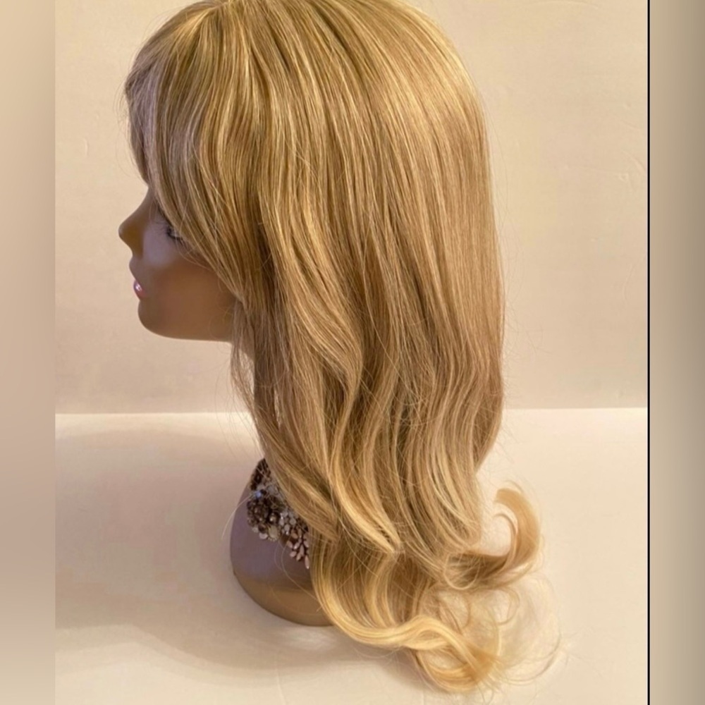 3. Synthetic Wig - Picture 2 of 5